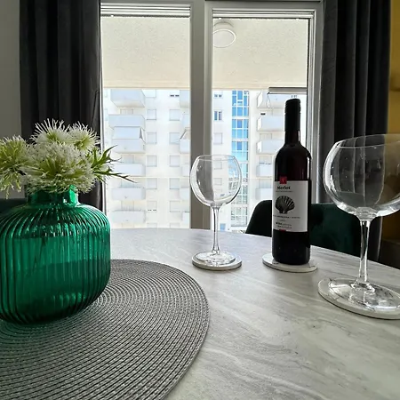 Midori Apartment